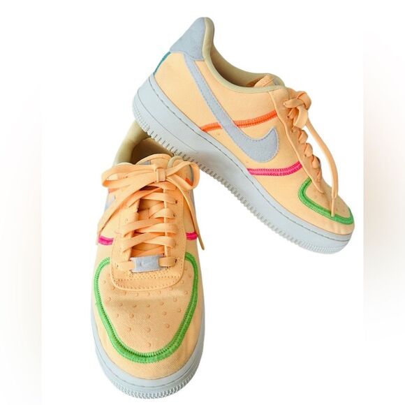 NIKE The Wmns Air Force 1 '07 Low LX 'Stitched Canvas - Melon Tint' size 7.5 - Picture 1 of 8